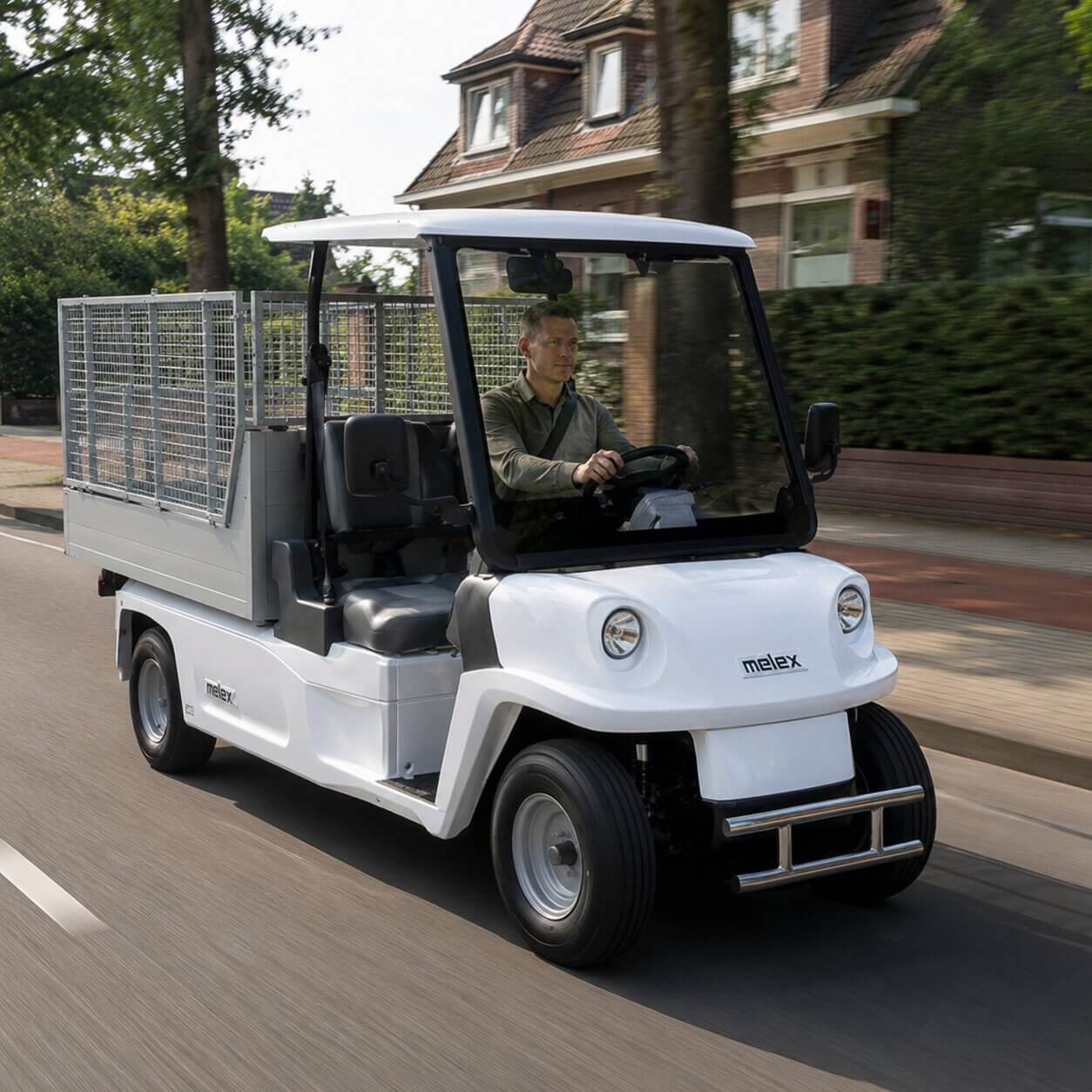 Homologowane pojazdy elektryczne melex do transportu różnego rodzaju towarów, z koszem